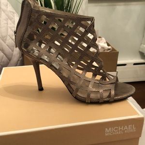 Michael Kors Aiden Open Toe ankle high shoe. Size 9. Color Nickel.